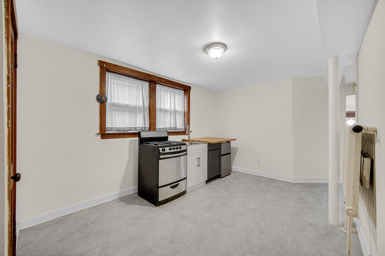 5404 S LOCKWOOD Avenue, Chicago, IL 60638