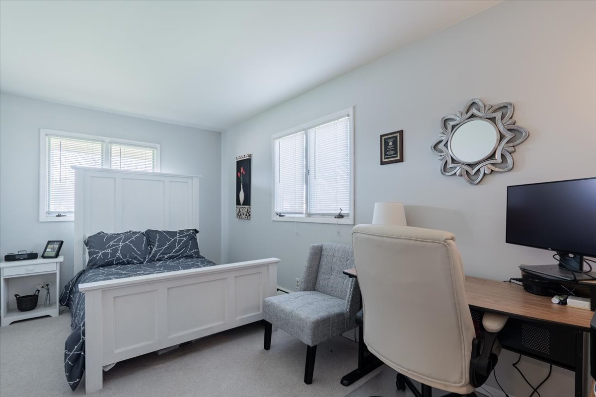 105 W School Street, Leroy, IL 61752