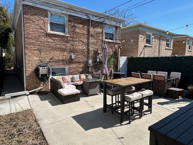 1822 Brown Avenue, Evanston, IL 60201