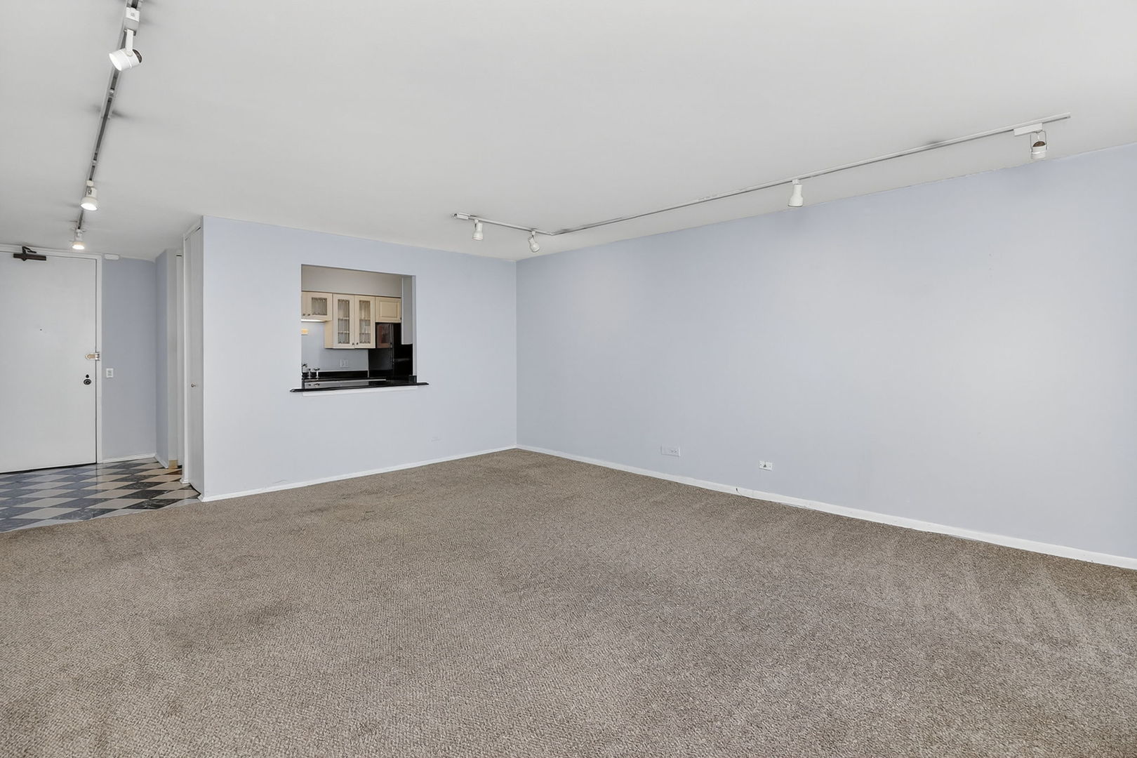 2500 N Lakeview Avenue #1304, Chicago, IL 60614