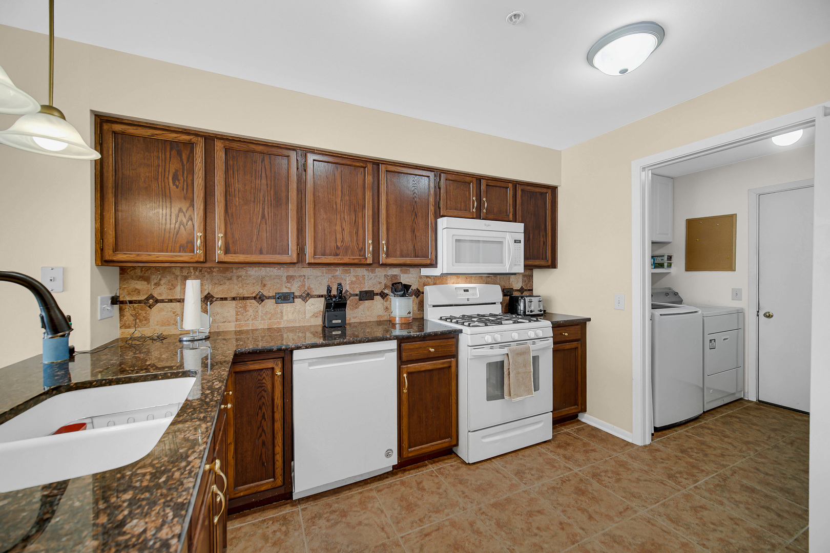 1145 E Cambria Lane #1145, Lombard, IL 60148