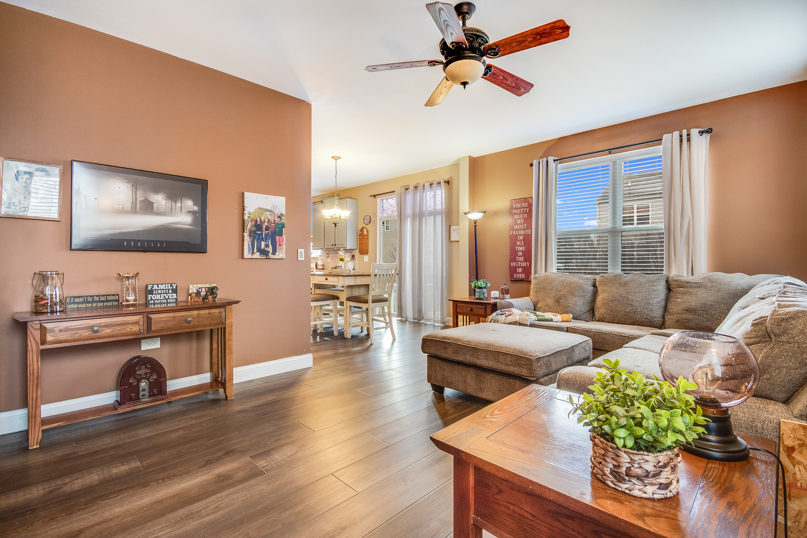 7654 Pin Oak Court, Plainfield, IL 60586