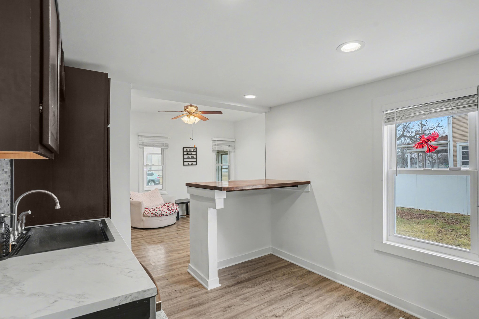 205 E TAYLOR Street, Grant Park, IL 60940