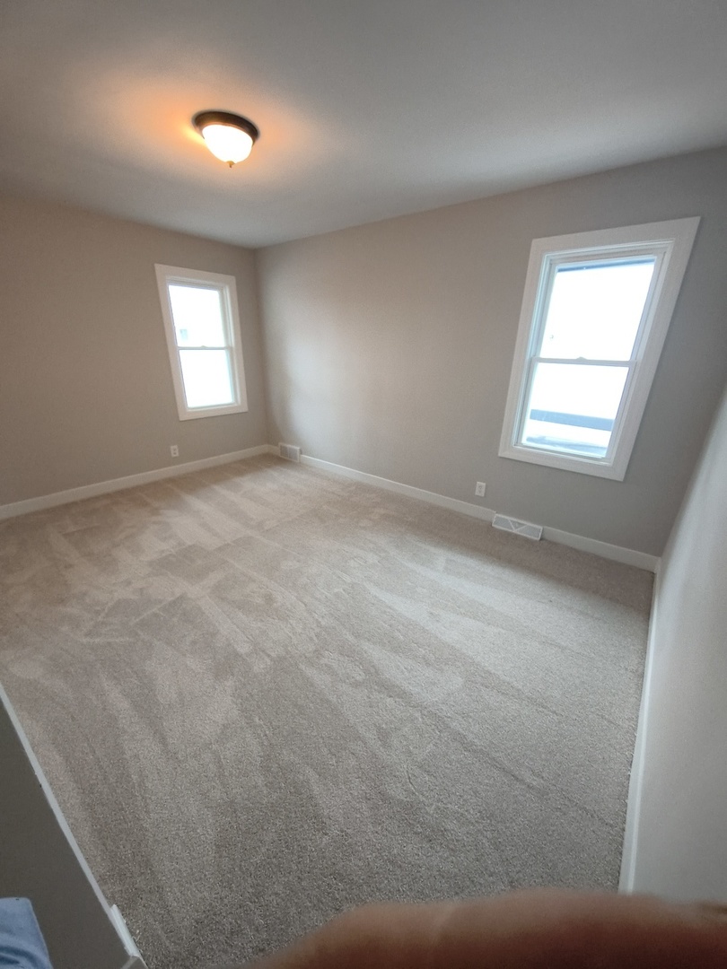 1803 N Riverside Drive, McHenry, IL 60050