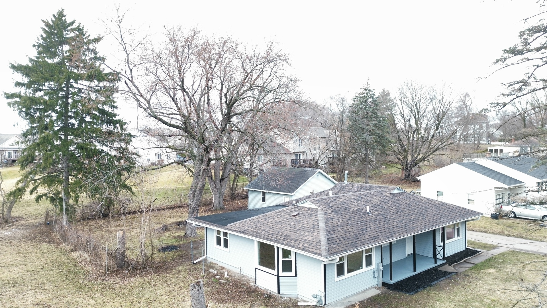 1803 N Riverside Drive, McHenry, IL 60050