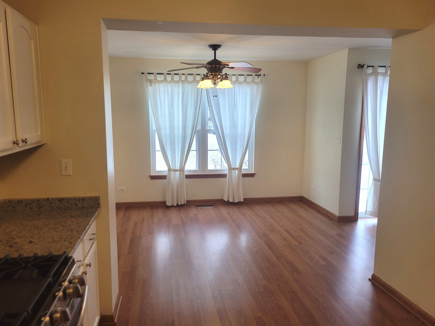 2738 Borkshire Lane, Aurora, IL 60502