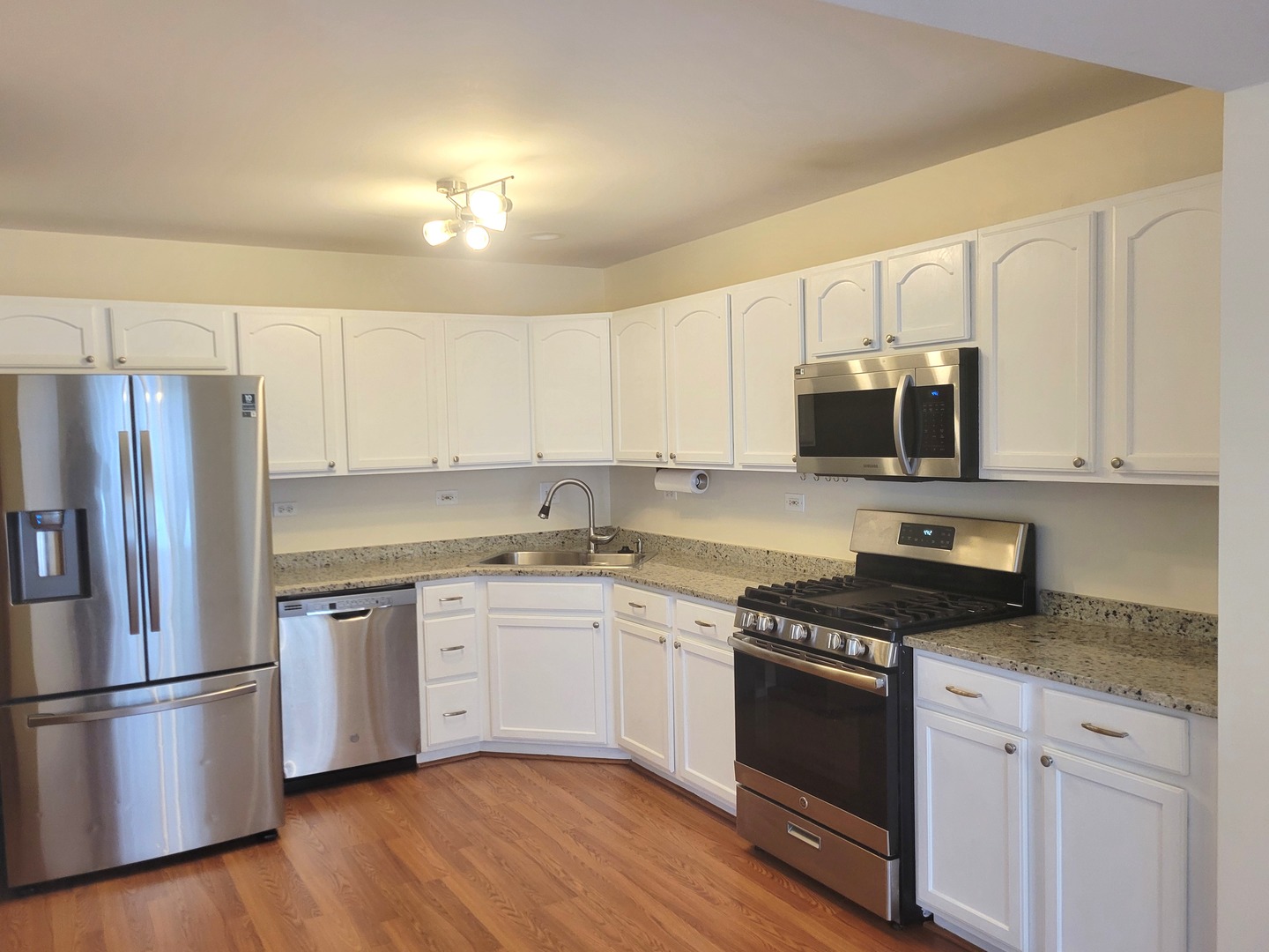 2738 Borkshire Lane, Aurora, IL 60502