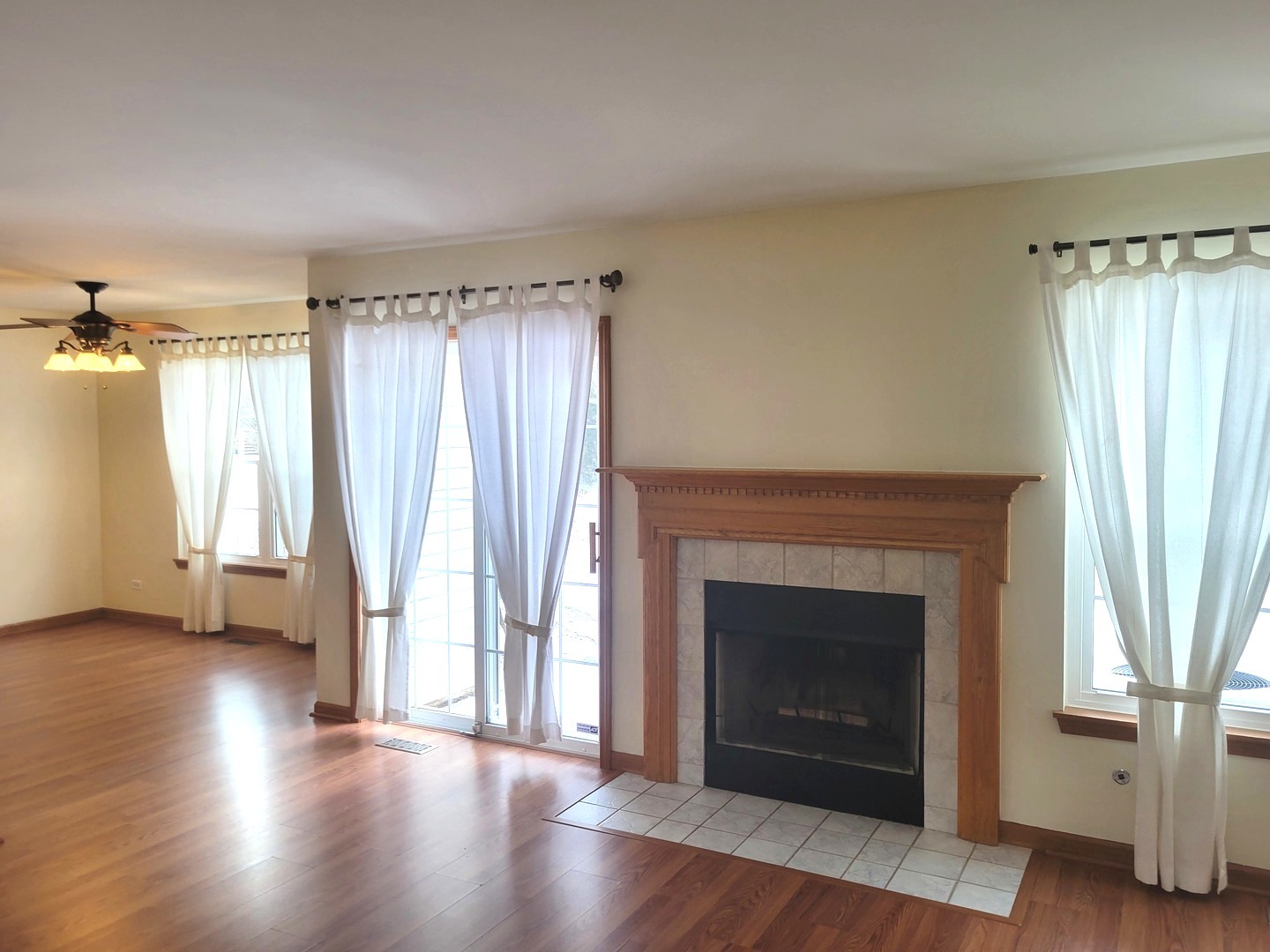 2738 Borkshire Lane, Aurora, IL 60502