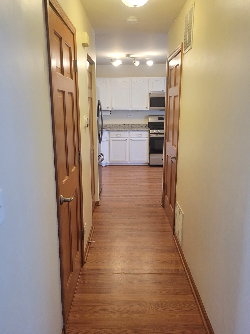 2738 Borkshire Lane, Aurora, IL 60502