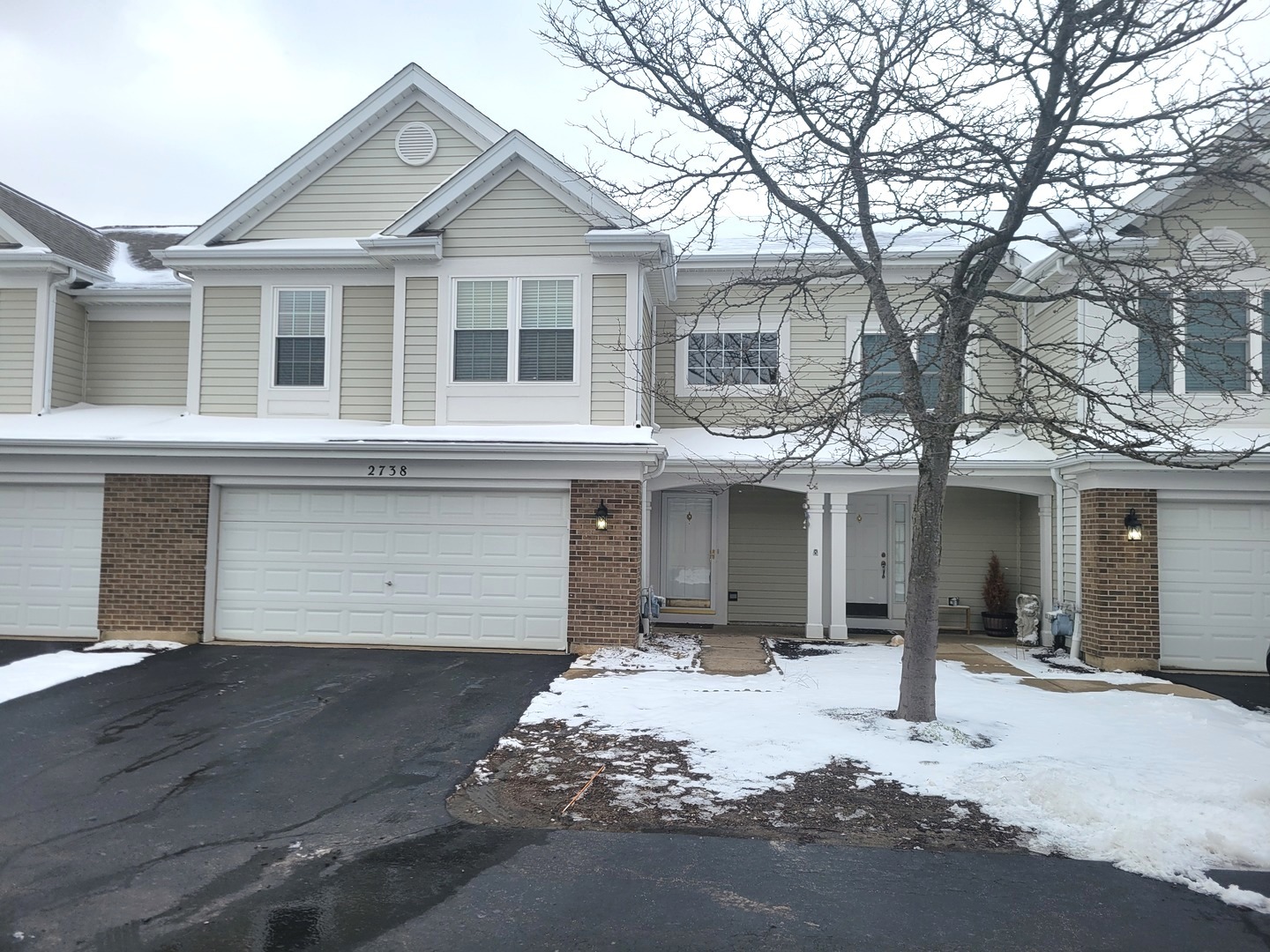 2738 Borkshire Lane, Aurora, IL 60502