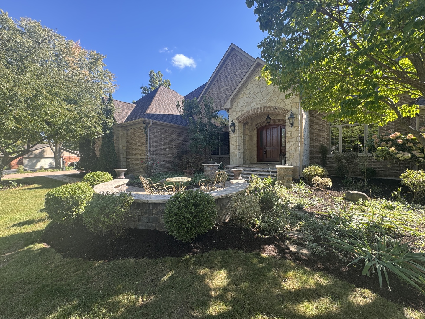 114 Riverview Court, Oswego, IL 60543