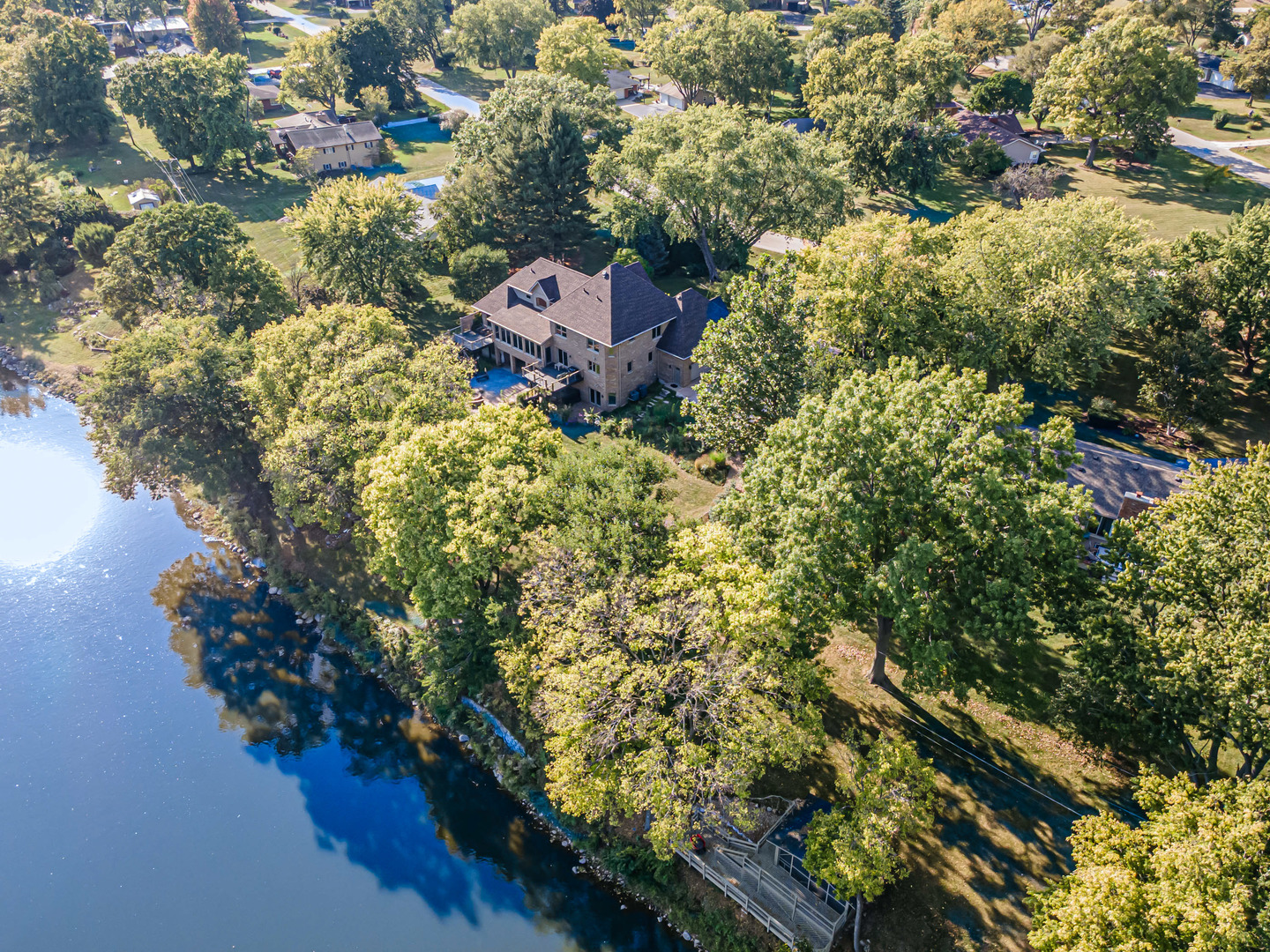 114 Riverview Court, Oswego, IL 60543