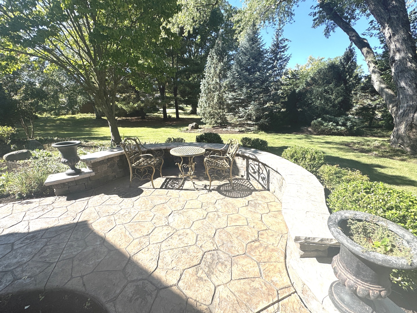 114 Riverview Court, Oswego, IL 60543