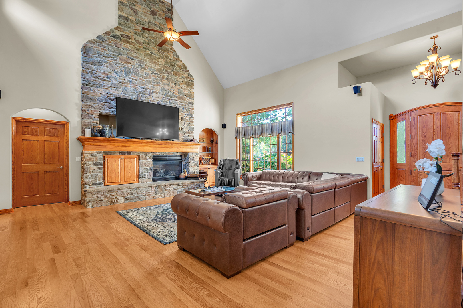 114 Riverview Court, Oswego, IL 60543