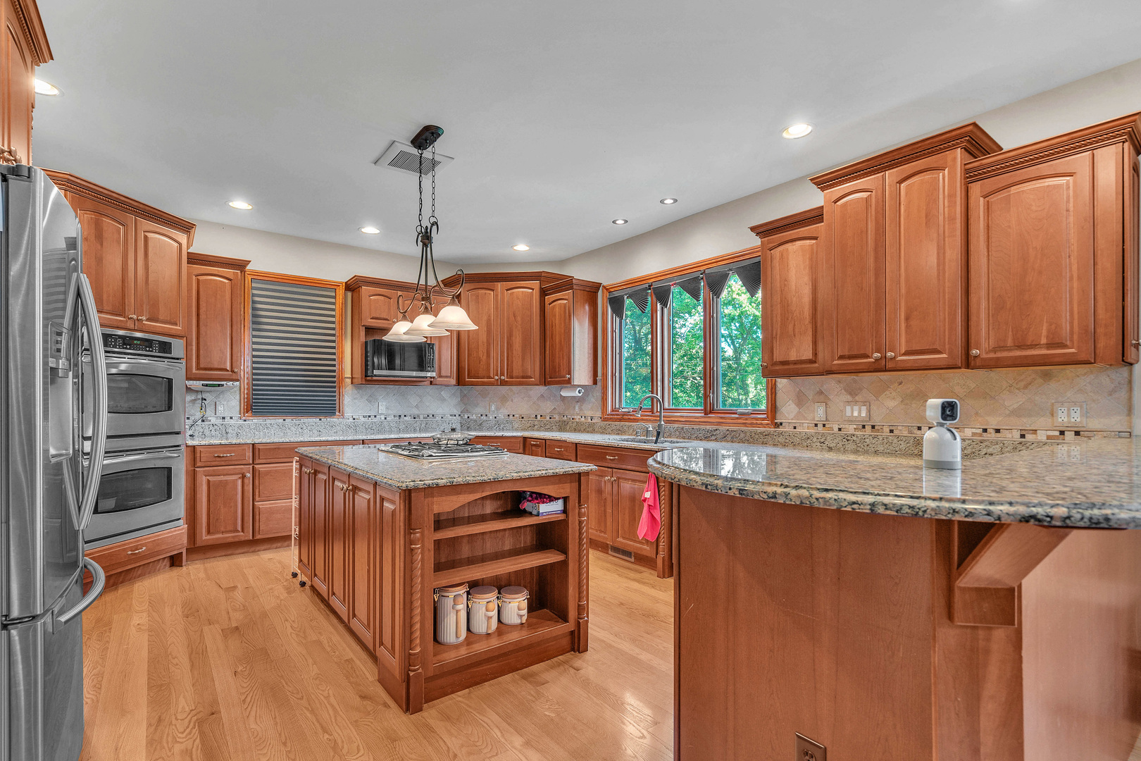 114 Riverview Court, Oswego, IL 60543