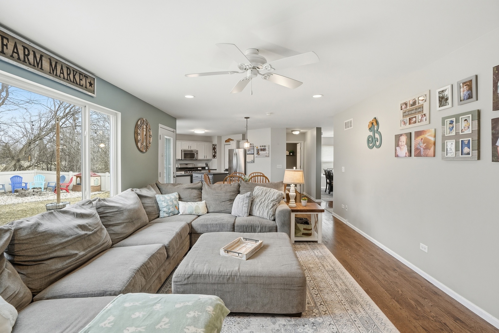 1111 Canyon View Lane, Joliet, IL 60432