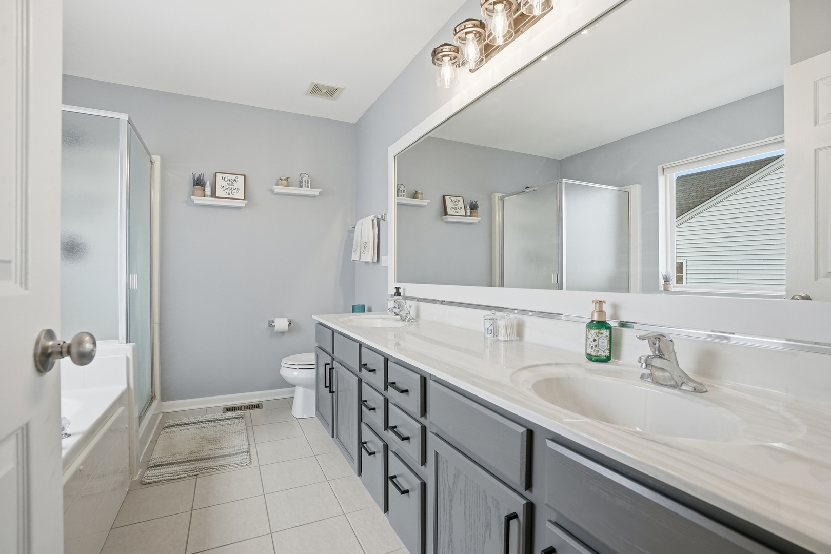 1111 Canyon View Lane, Joliet, IL 60432