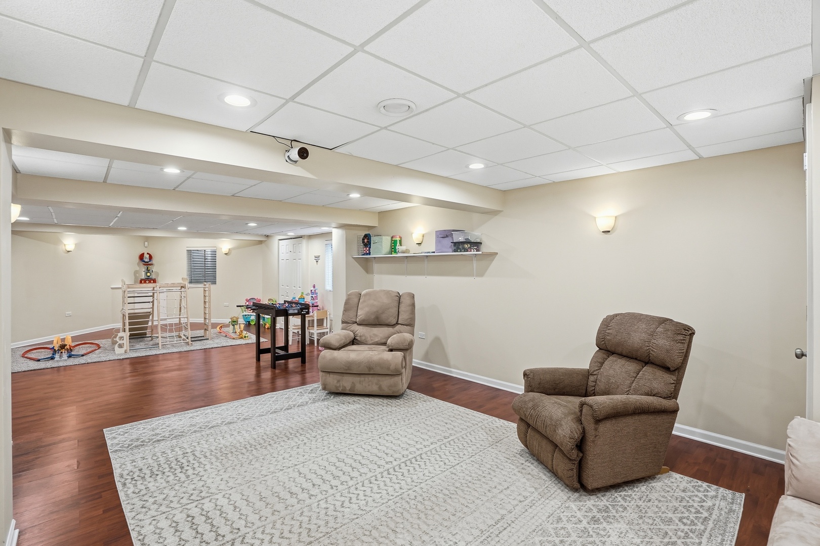 1111 Canyon View Lane, Joliet, IL 60432