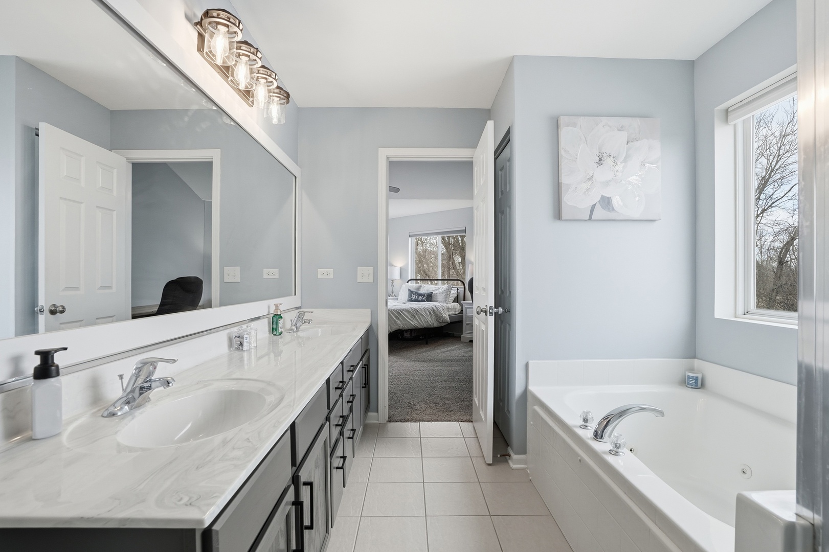 1111 Canyon View Lane, Joliet, IL 60432