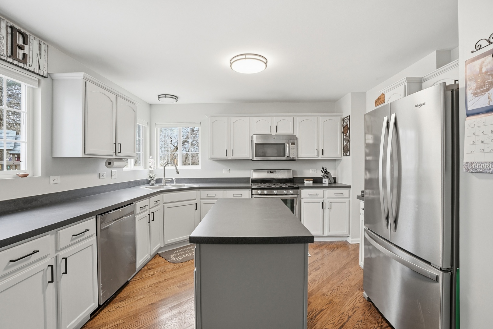 1111 Canyon View Lane, Joliet, IL 60432