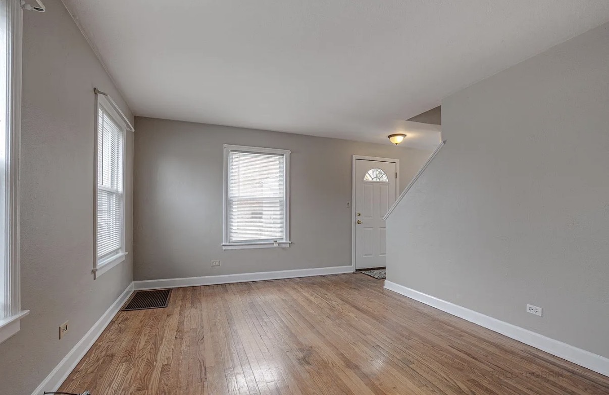 617 Waukegan Road, Deerfield, IL 60015