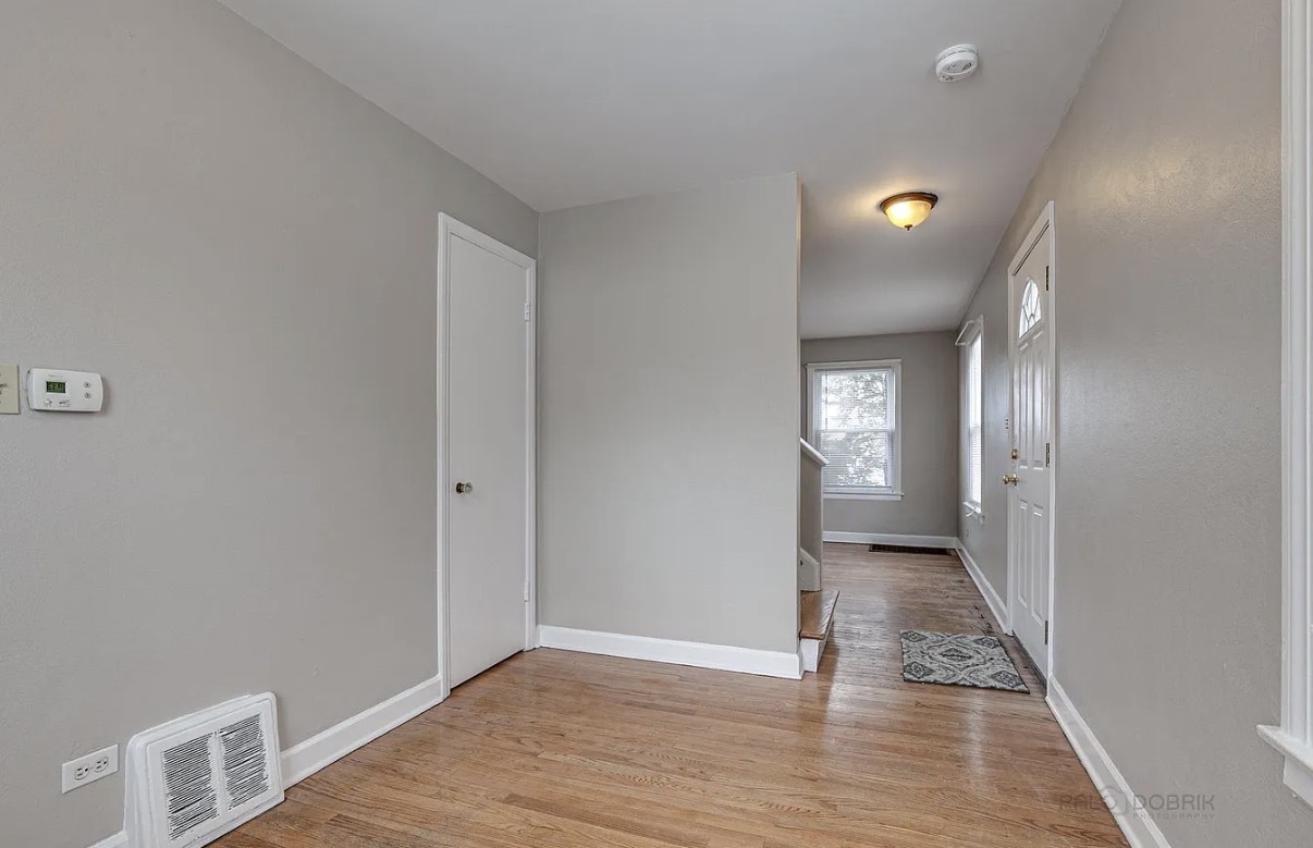 617 Waukegan Road, Deerfield, IL 60015