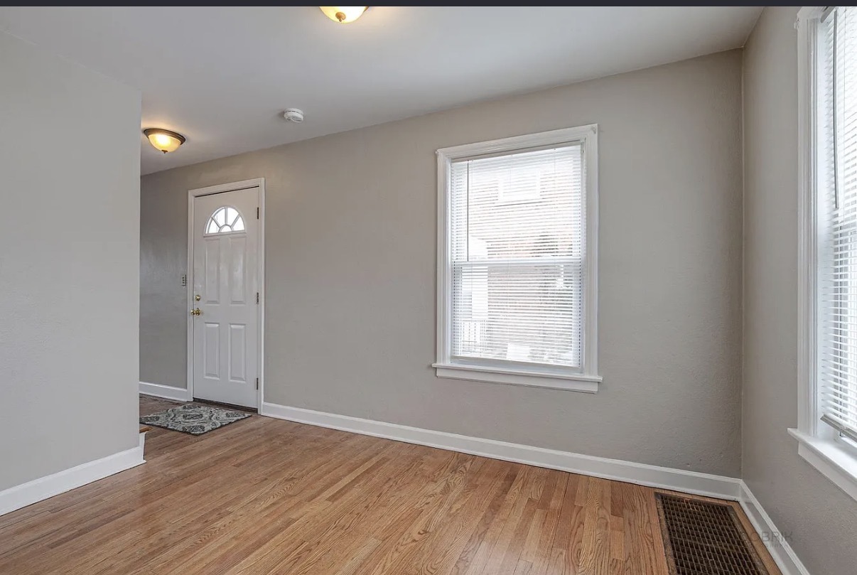 617 Waukegan Road, Deerfield, IL 60015