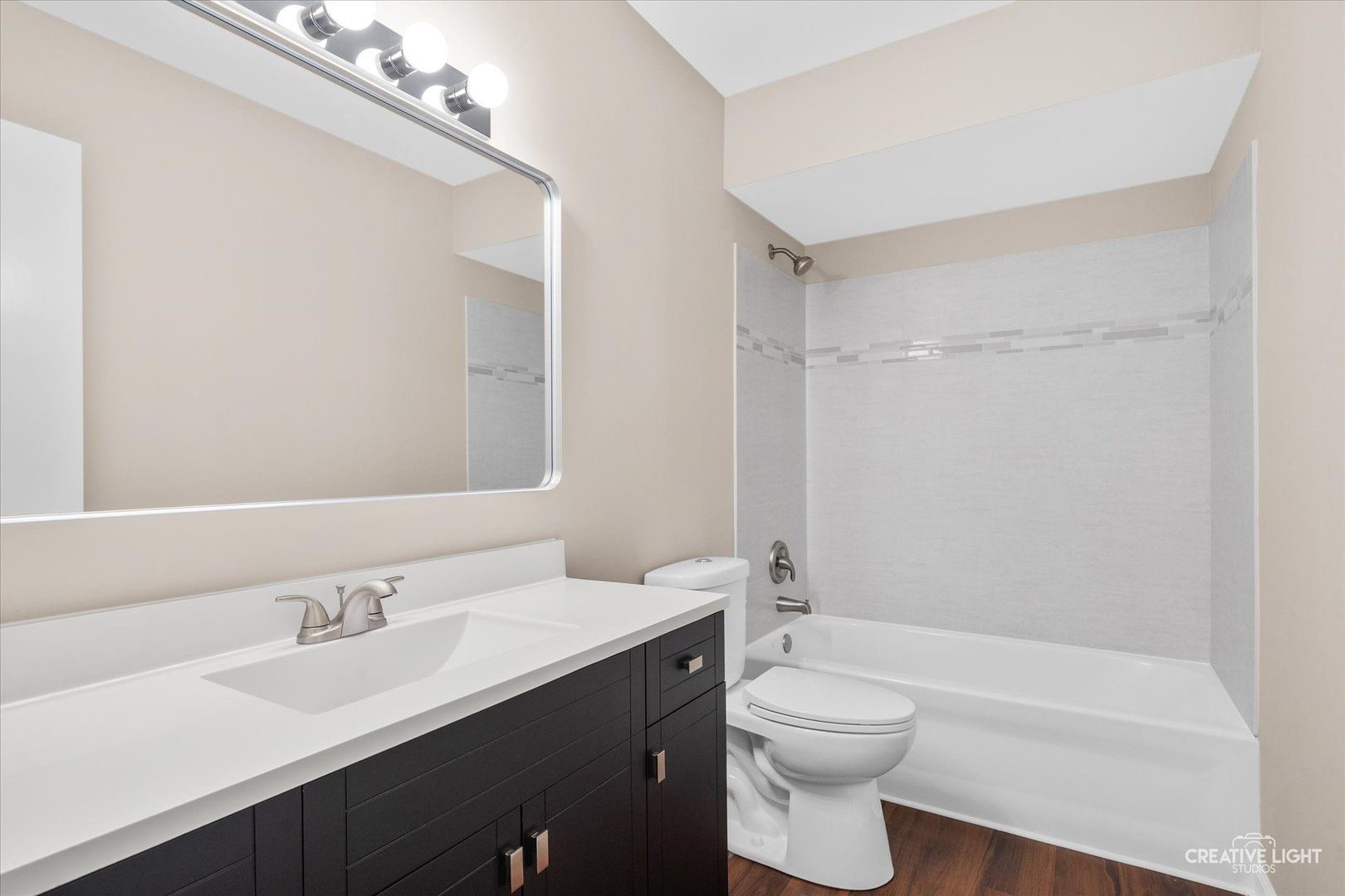 162 N Canyon Drive, Bolingbrook, IL 60490