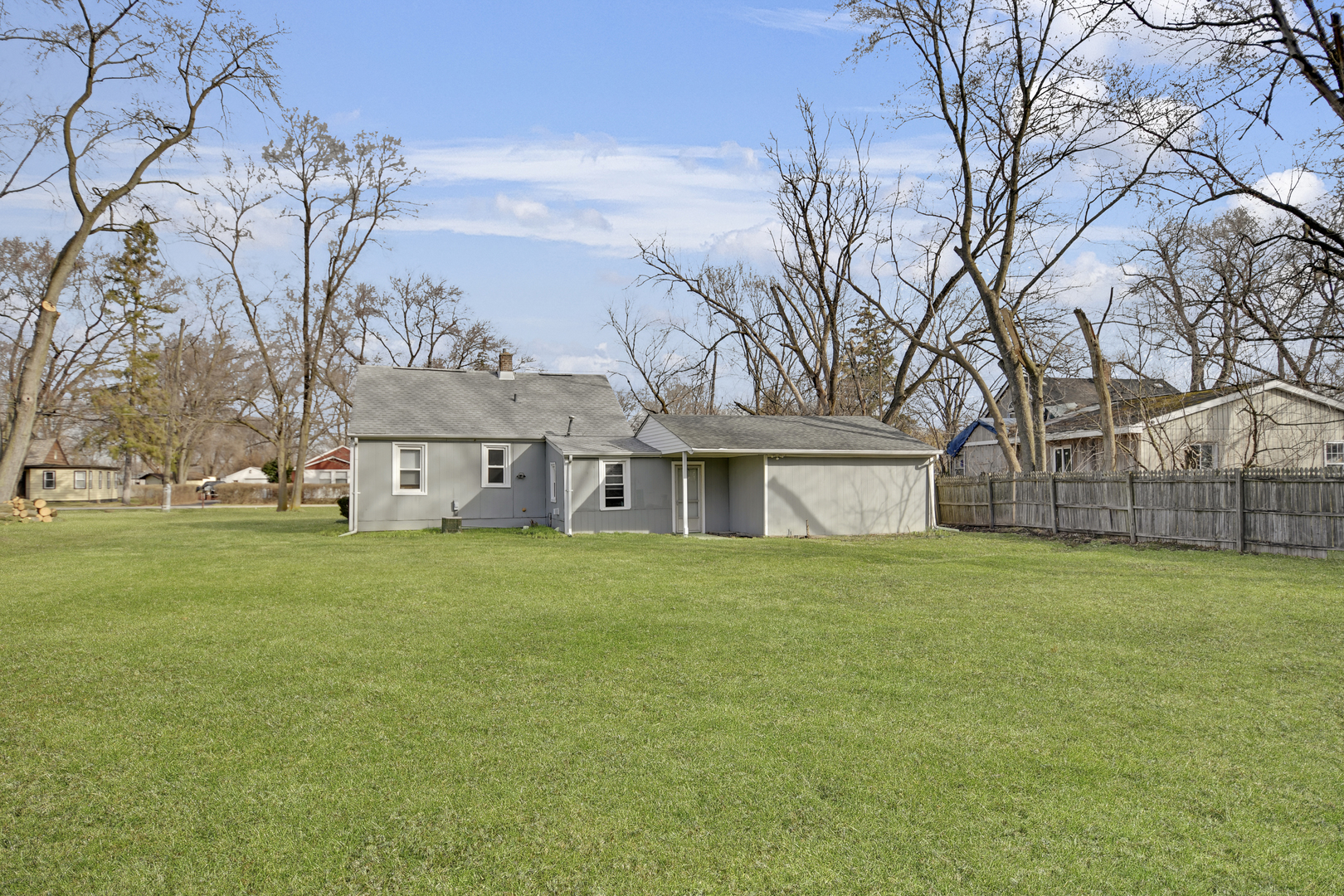 3737 Rose Manor Terrace, Markham, IL 60428