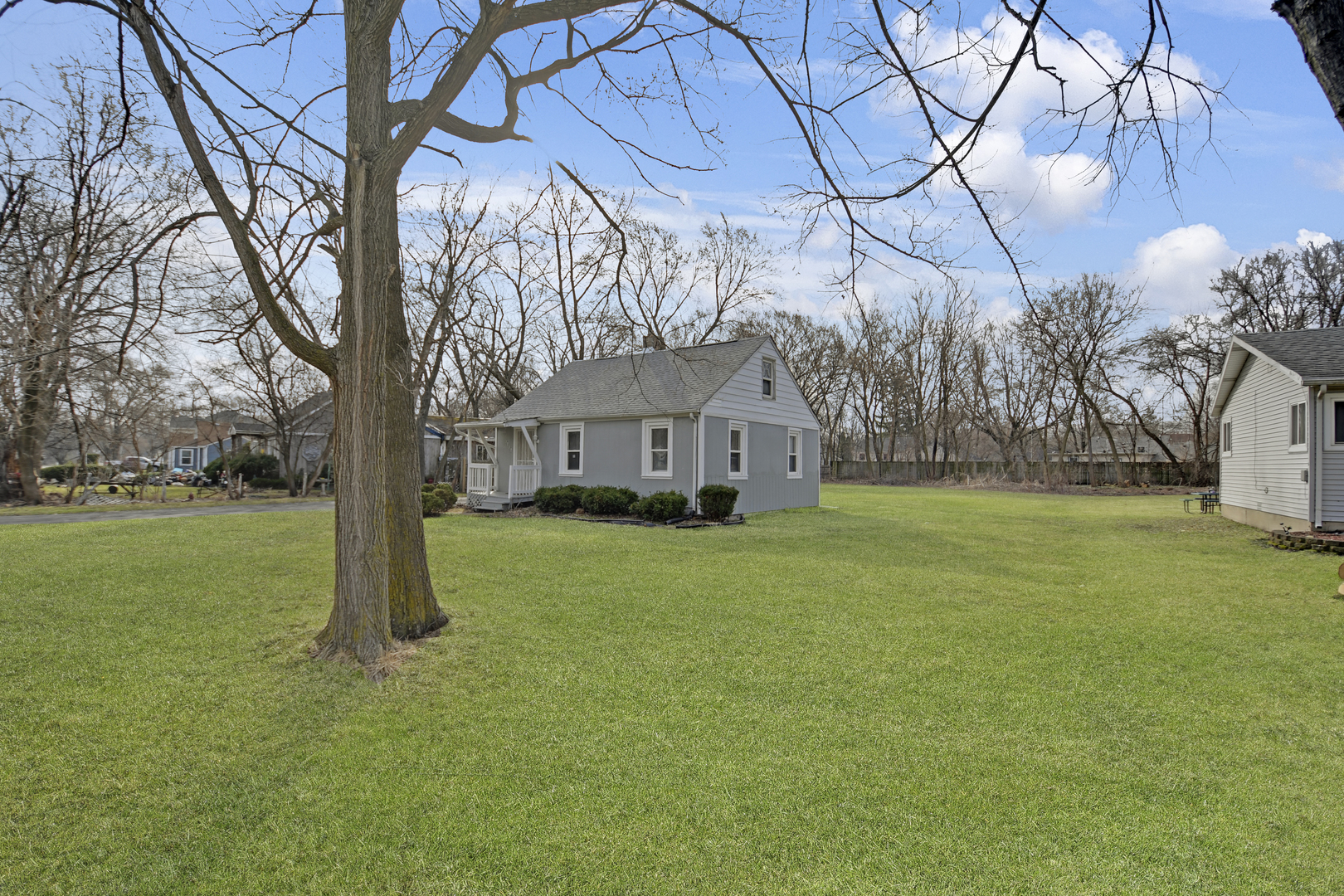 3737 Rose Manor Terrace, Markham, IL 60428