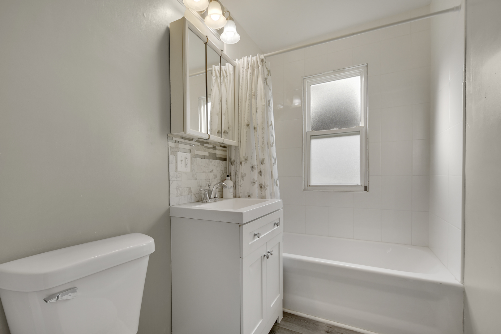 3737 Rose Manor Terrace, Markham, IL 60428