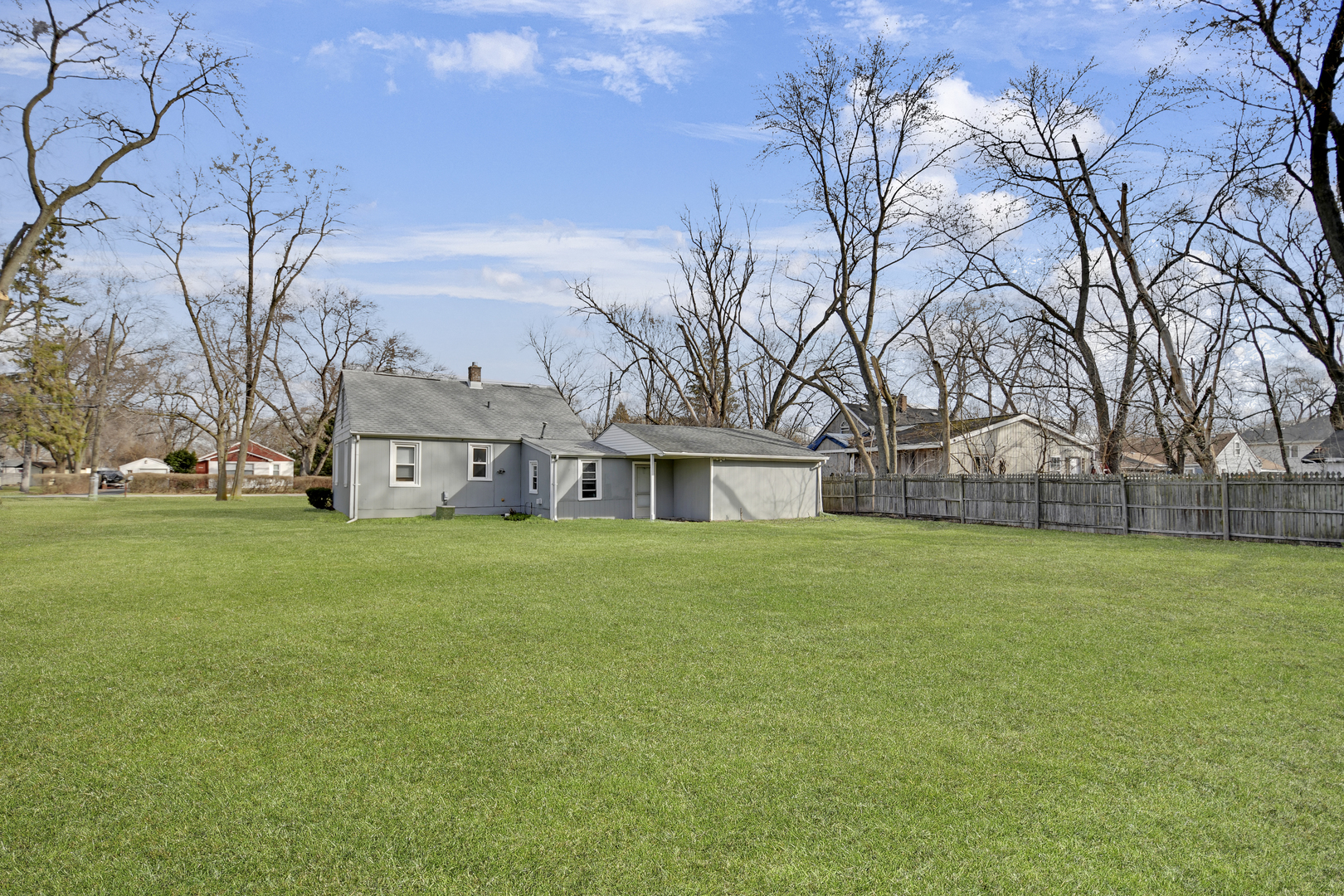 3737 Rose Manor Terrace, Markham, IL 60428