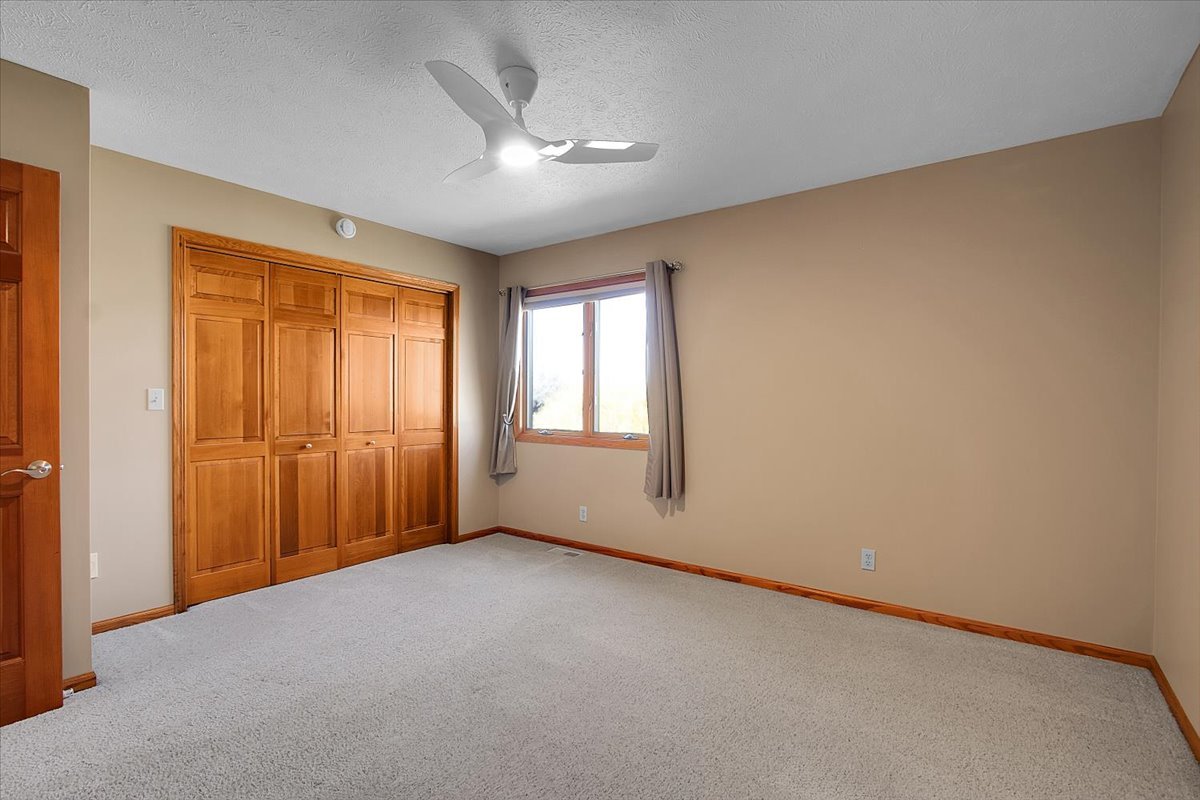 24016 S Countryside Drive, Minooka, IL 60447