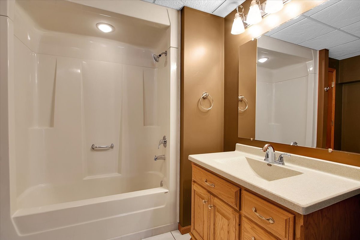 24016 S Countryside Drive, Minooka, IL 60447