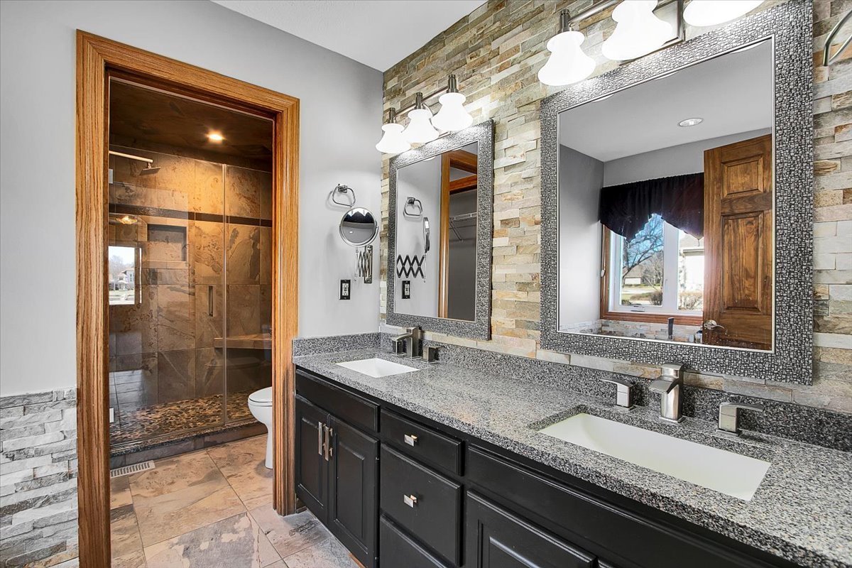 24016 S Countryside Drive, Minooka, IL 60447