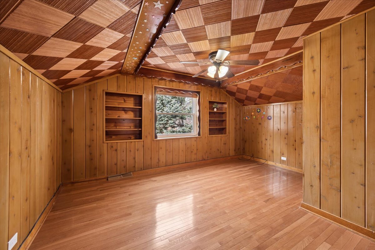 1249 Highridge Parkway, Westchester, IL 60154