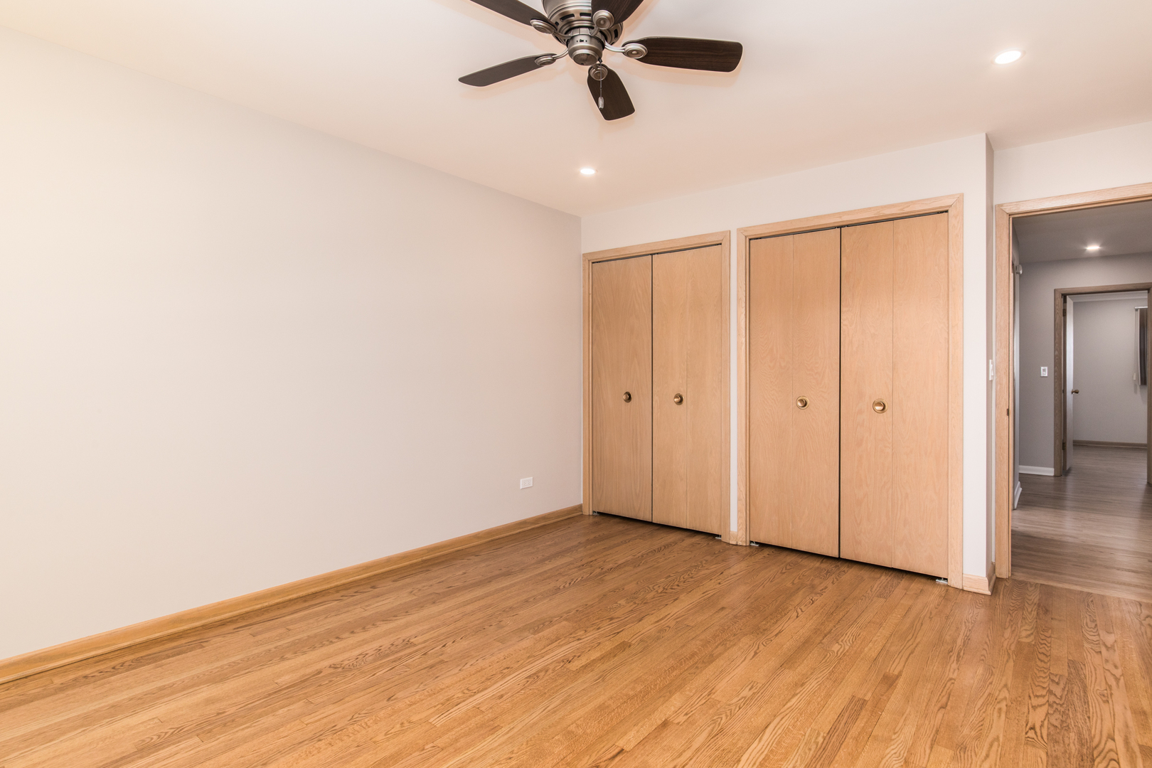 8332 N Knight Avenue, Niles, IL 60714