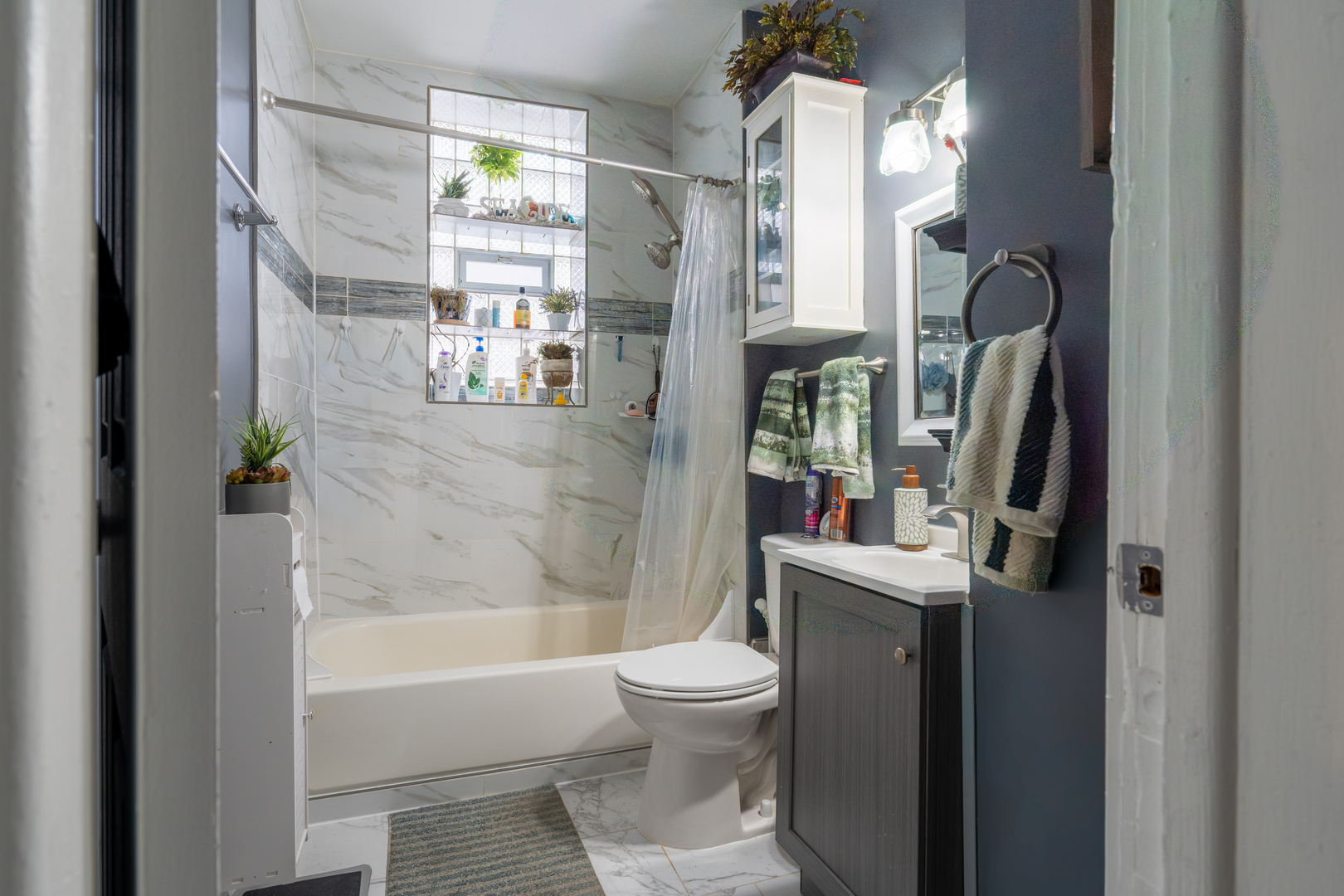 5439 W 23rd Place, Cicero, IL 60804