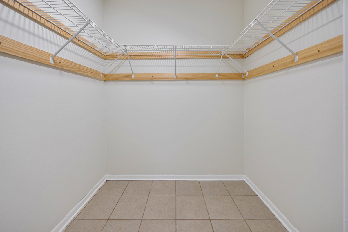 21 N Park Boulevard #B, Streamwood, IL 60107