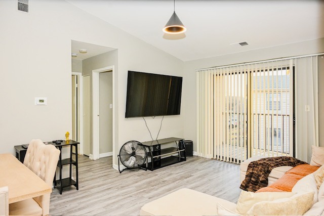 2028 N Rand Road #202, Palatine, IL 60074