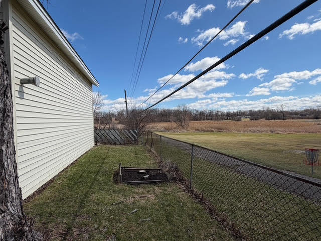 111 Cedar Circle, Streamwood, IL 60107