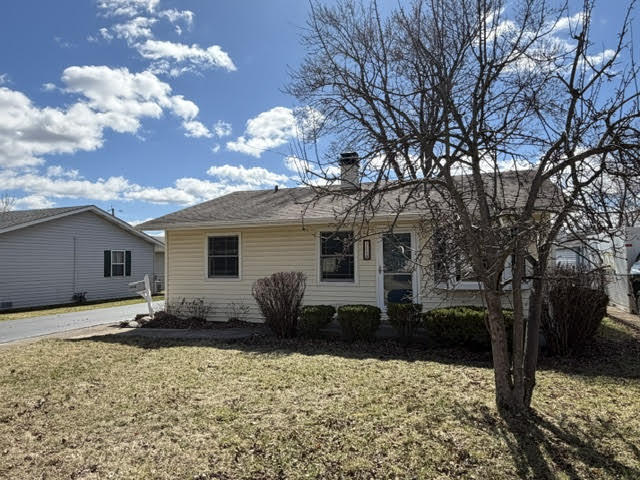 111 Cedar Circle, Streamwood, IL 60107