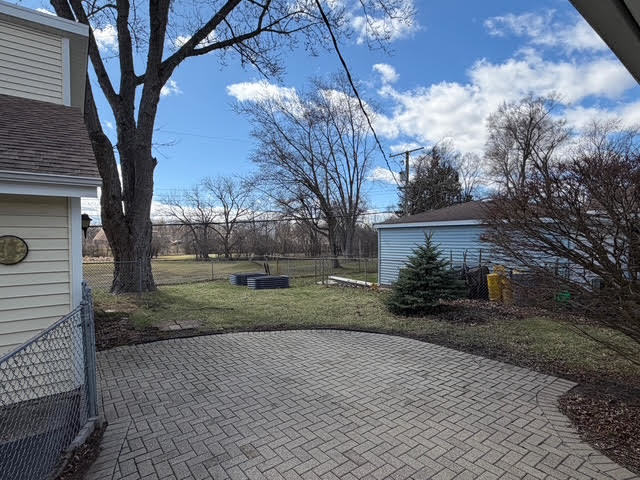 111 Cedar Circle, Streamwood, IL 60107