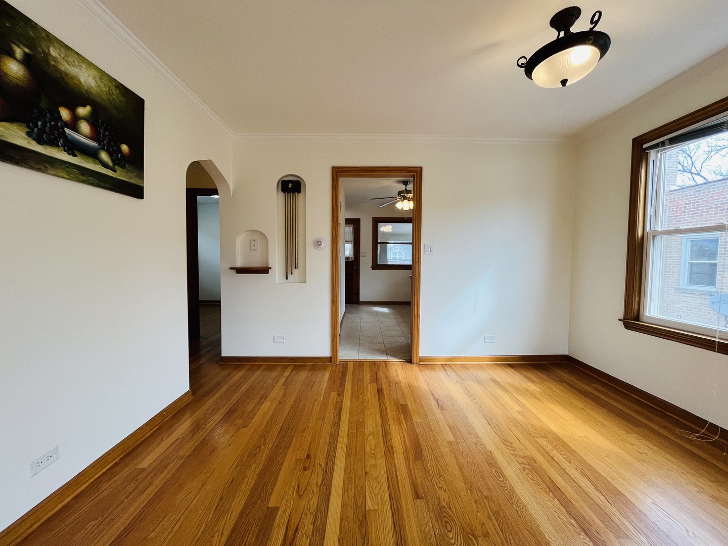 5504 W SUNNYSIDE Avenue #2, Chicago, IL 60630