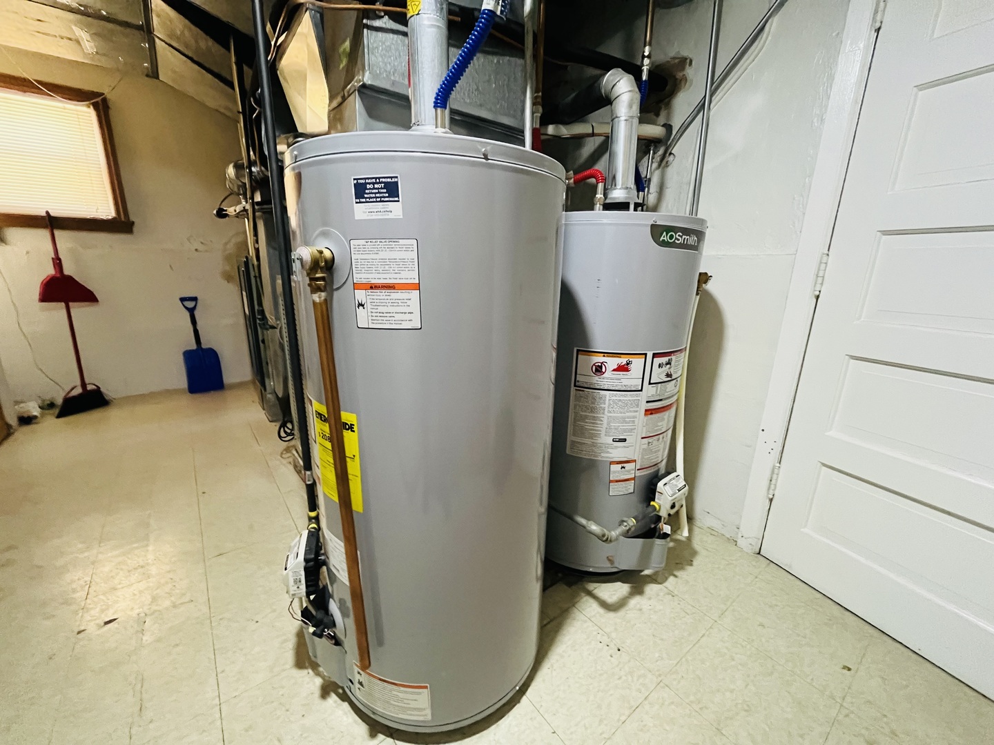 5504 W SUNNYSIDE Avenue #2, Chicago, IL 60630