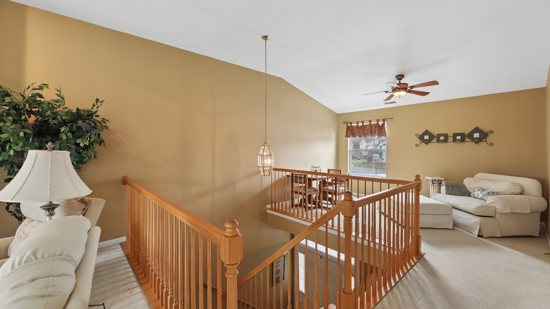 628 King Court #628, East Dundee, IL 60118