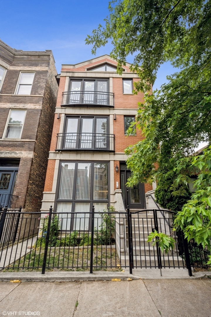 1532 N Campbell Avenue #3, Chicago, IL 60622