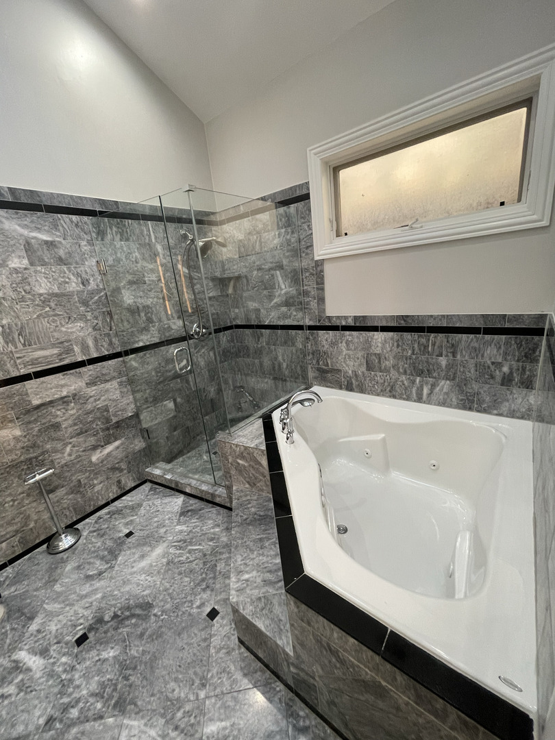 1532 N Campbell Avenue #3, Chicago, IL 60622