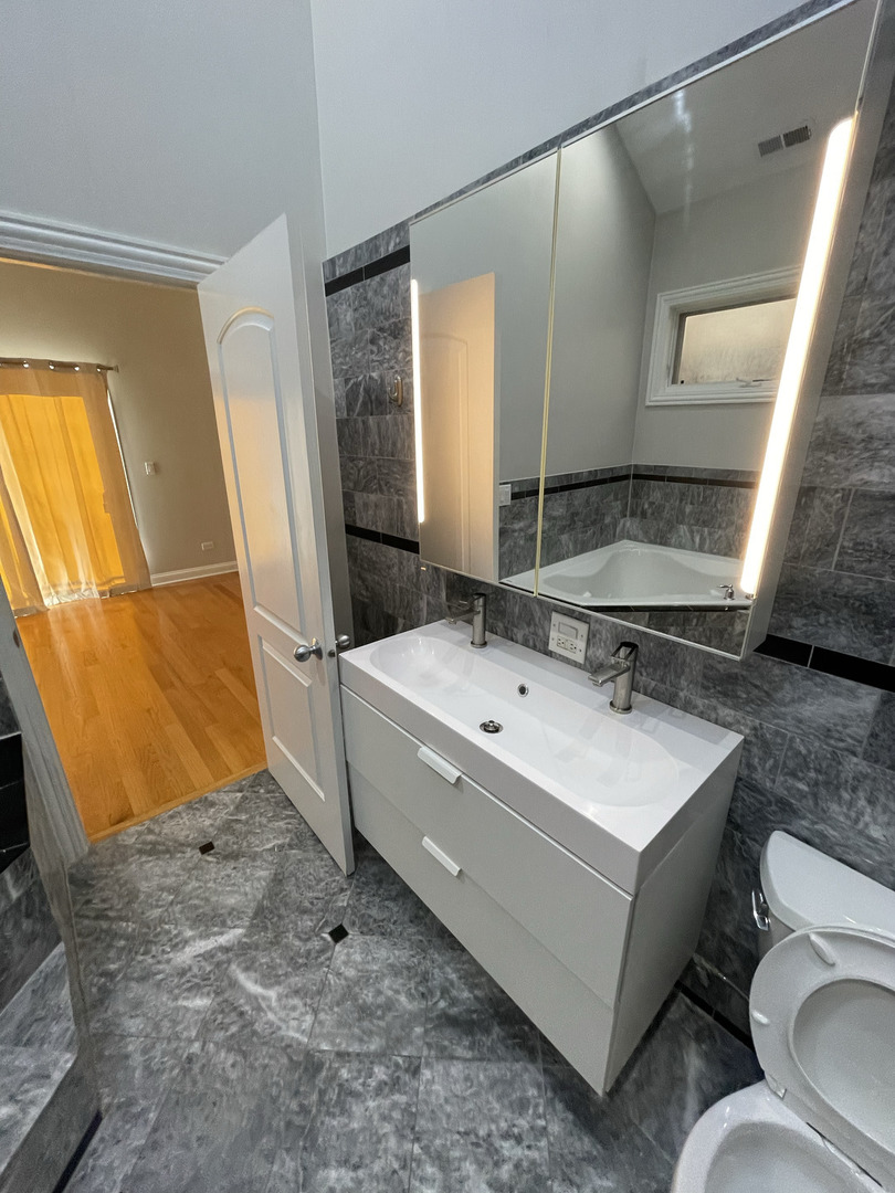 1532 N Campbell Avenue #3, Chicago, IL 60622