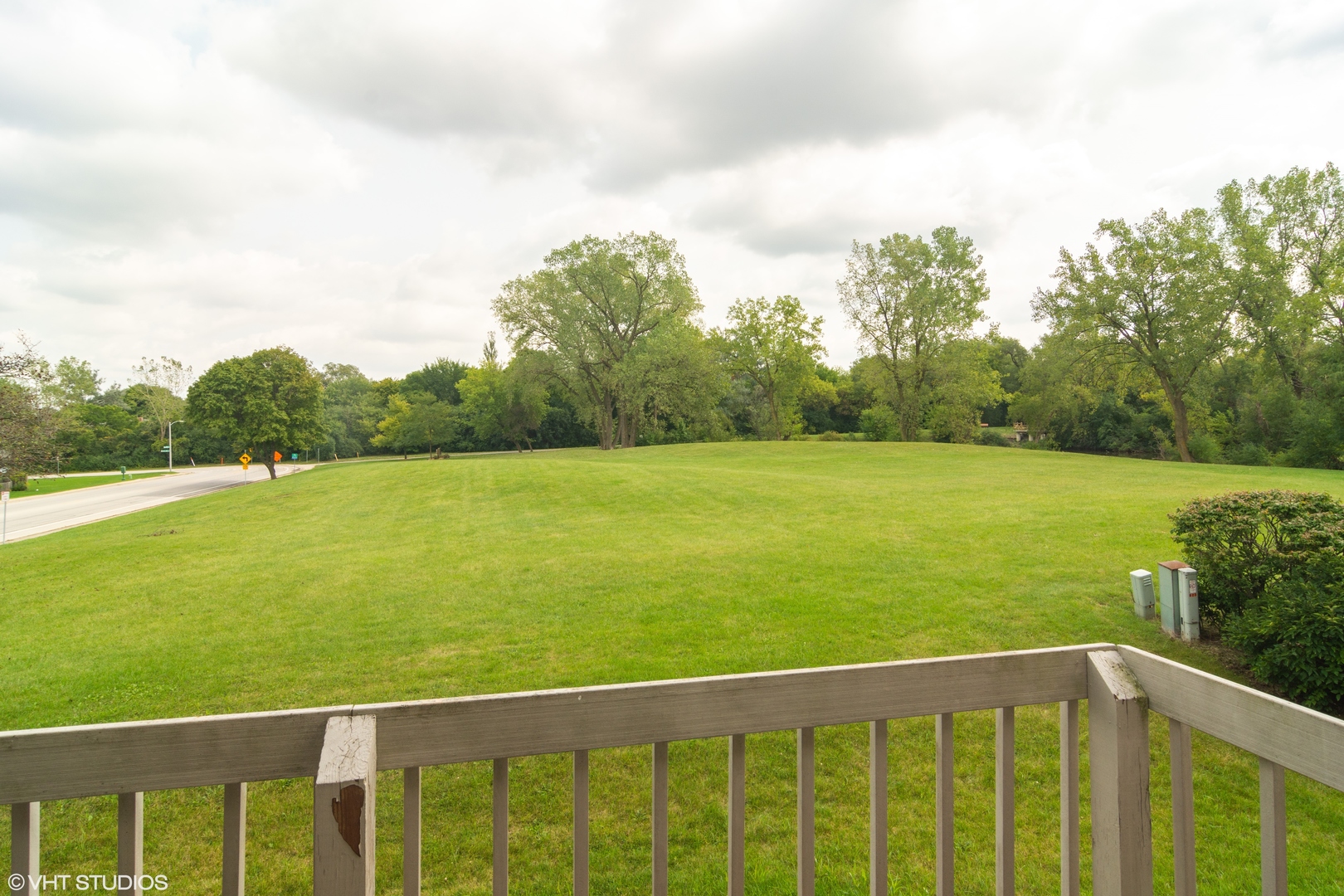 579 Morningside Drive #7, Roselle, IL 60172